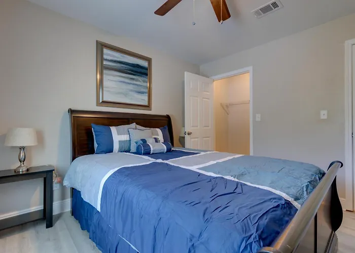 Dog-friendly Duplex ~ 7 Mi To Downtown