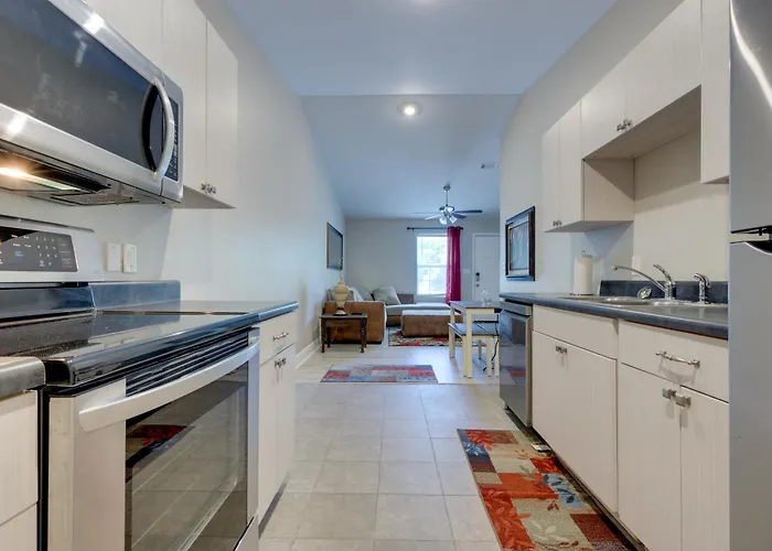 Dog-friendly Duplex ~ 7 Mi To Downtown