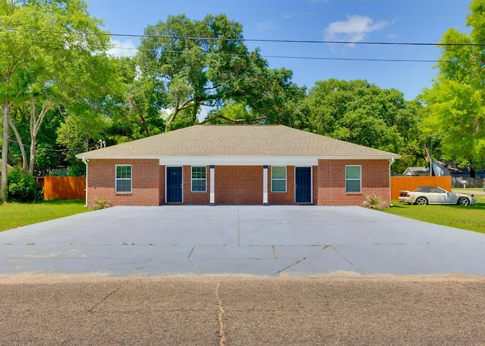 Apartment Dog-friendly Duplex ~ 7 Mi To Downtown Pensacola